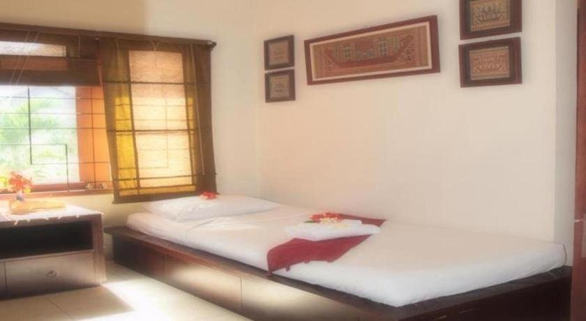 Hotel Al-Isha Dharamshala Kuta Lombok Esterno foto