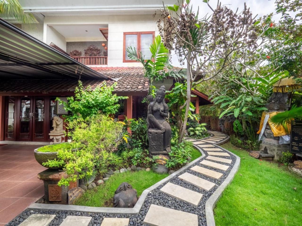 Hotel Al-Isha Dharamshala Kuta Lombok Esterno foto