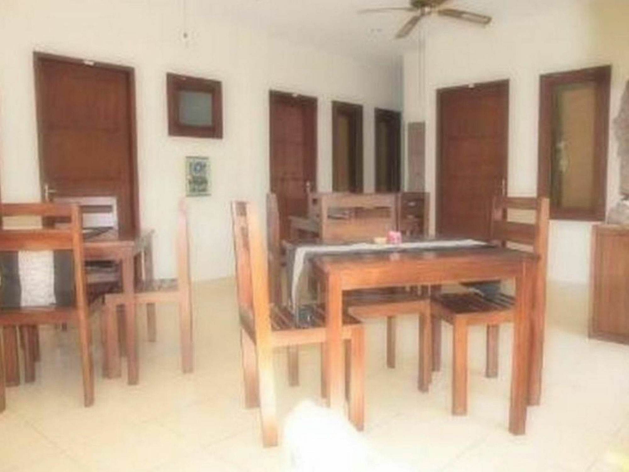 Hotel Al-Isha Dharamshala Kuta Lombok Esterno foto