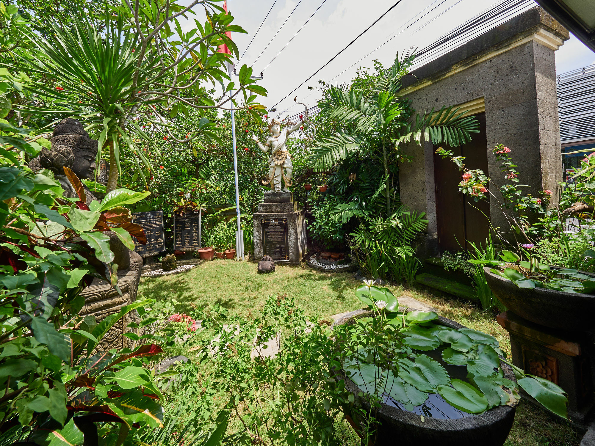 Hotel Al-Isha Dharamshala Kuta Lombok Esterno foto